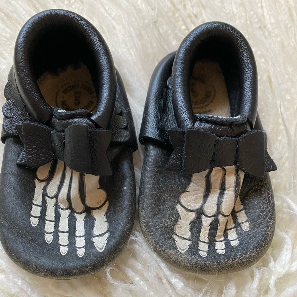 Freshly Picked Madam Bones Mini Sole Bow Mocc